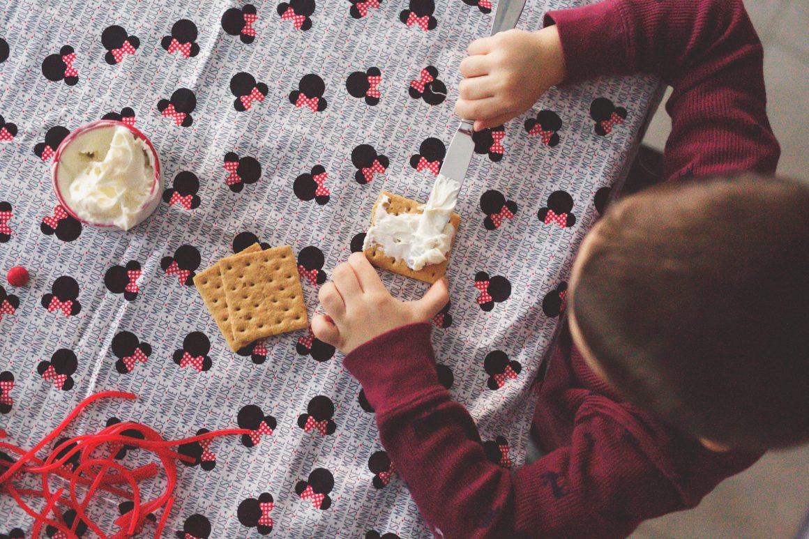 Minnie Mouse Valentine's Day Tic-Tac-Toe, Graham Cracker, Twizzlers, Magic for Miles, Fun Friday