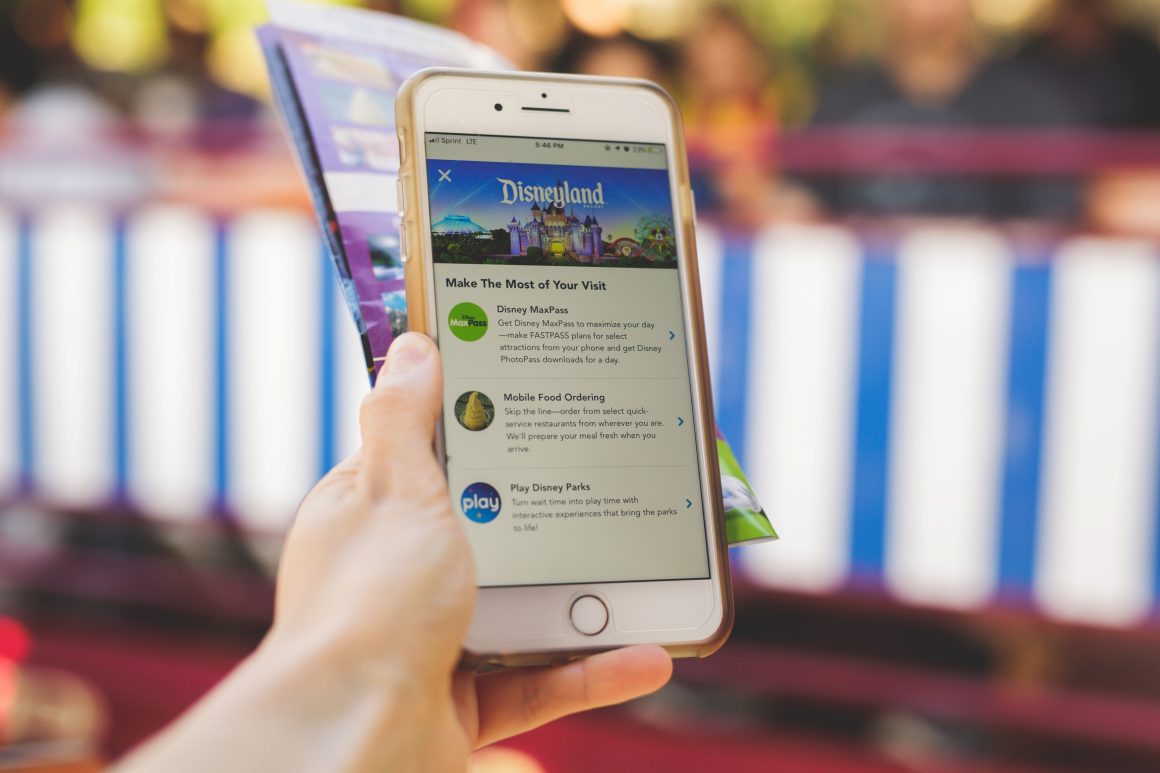 Mobile ordering, Walt Disney World, Disneyland, Magic for miles, Disney parks