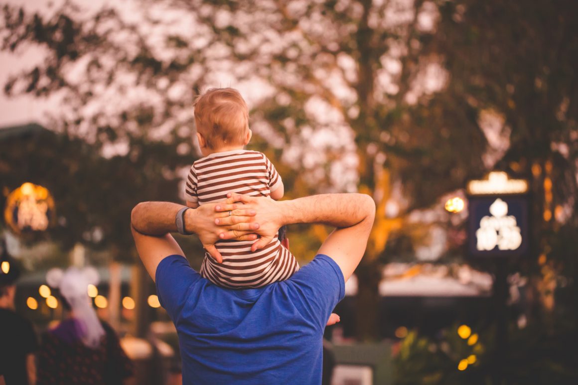 Get in Family Photos, Family Photos at Disney, Moms get in the frame, Magic for Miles
